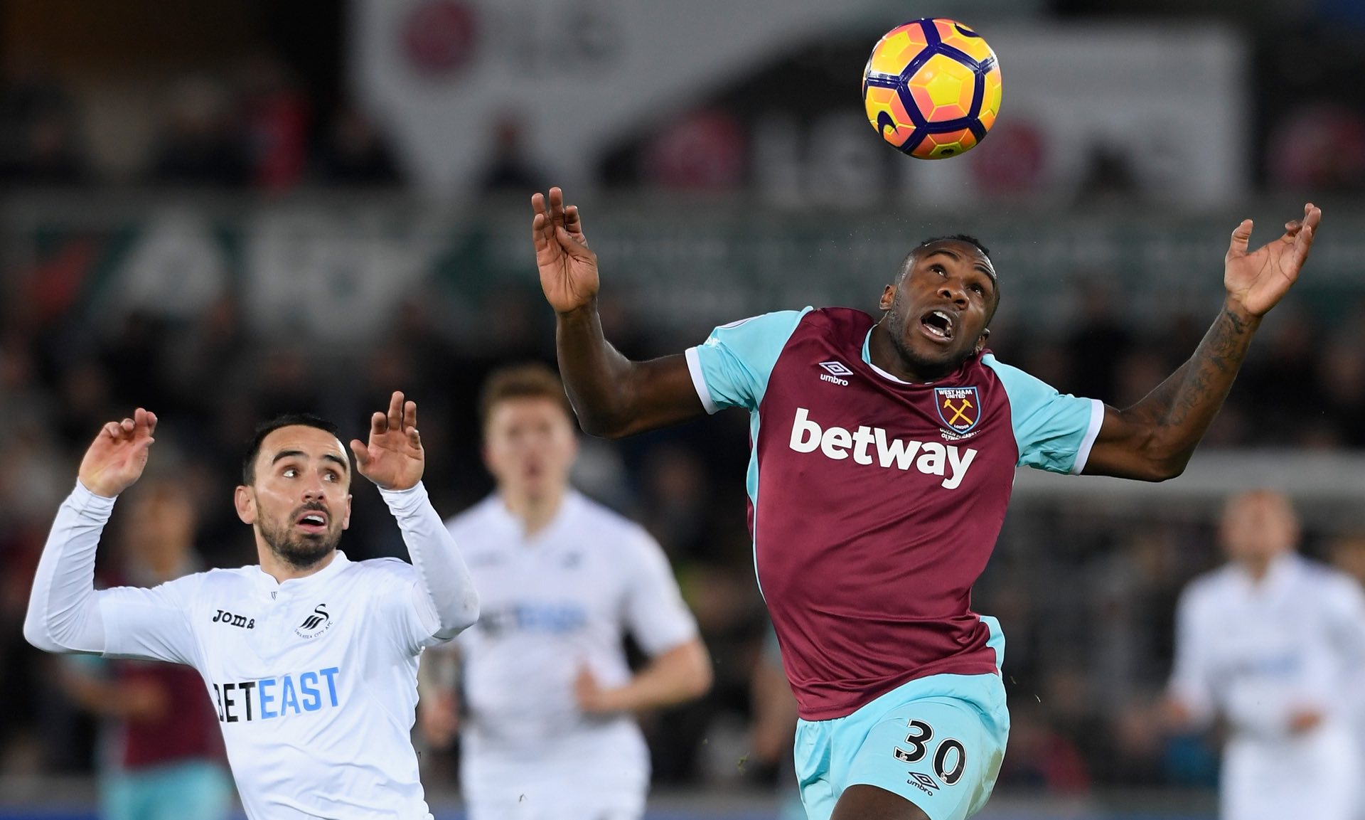 处于重新崛 处于重新崛