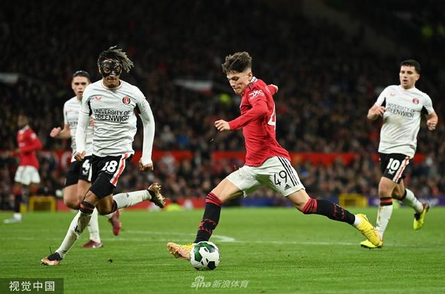 现出色的球 现出色的球